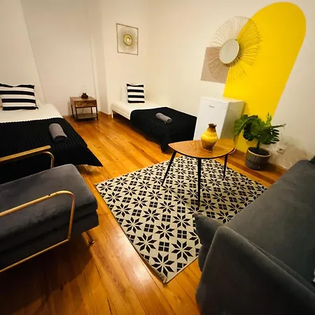 호스텔 And Spacious In Lisbon, Ideal For Tourists