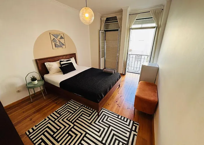 And Spacious In Lisbon, Ideal For Tourists *