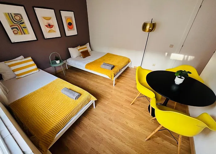 And Spacious In Lisbon, Ideal For Tourists * Lisboa