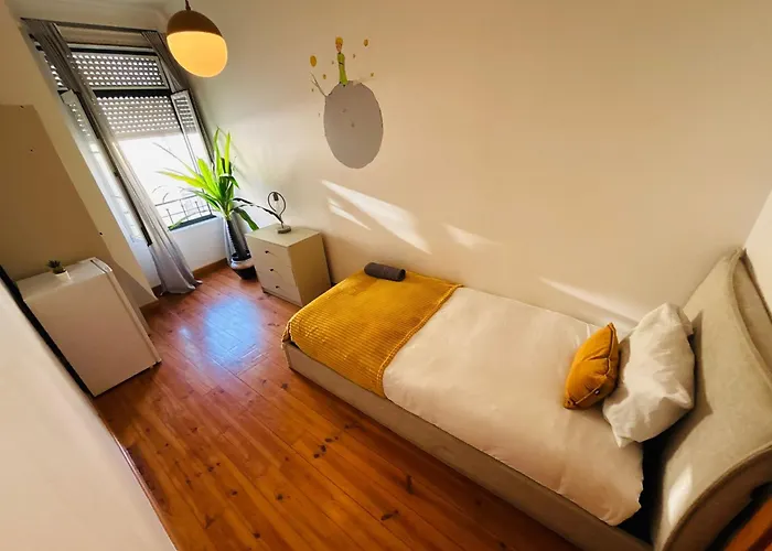 Hostel And Spacious In Lisbon, Ideal For Tourists *