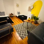 Ostello And Spacious In Lisbon, Ideal For Tourists