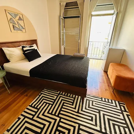 호스텔 And Spacious In Lisbon, Ideal For Tourists *